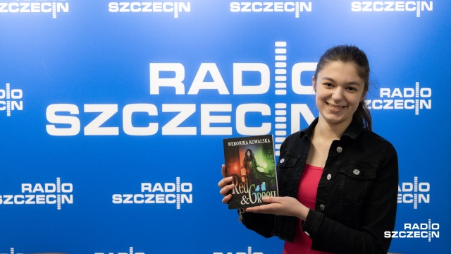 Na rynku księgarskim ukazała się powieść fantasy pt. RedGreen, której autorką jest 18-letnia szczecinianka Weronika Kowalska. To już piąte wydawnictwo młodej pisarki.