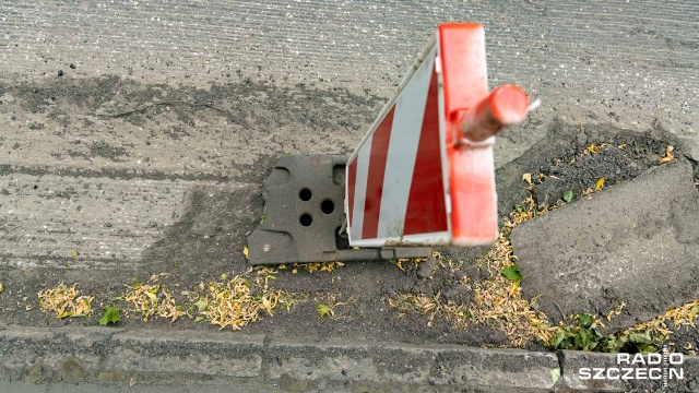 Niedaleko miejscowości Maszkowo prowadzone są roboty drogowe. Zajęty jest jeden pas ruchu, wprowadzono też ograniczenie prędkości do 80 kmh.
