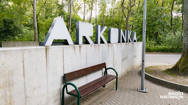 Trwa sprzątanie dwóch szczecińskich kąpielisk po środowych i czwartkowych ulewach. Chodzi o Arkonkę i kąpielisko Głębokie.
