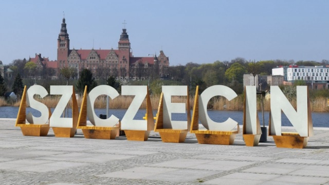 5 lipca 1945 roku, Szczecin ostatecznie został przejęty przez administrację polską. Spotkanie, w tej sprawie, zorganizowano w Berlinie. 3 lipca sowiecki marszałek Gieorgij Żukow oznajmił to Piotrowi Zarembie.