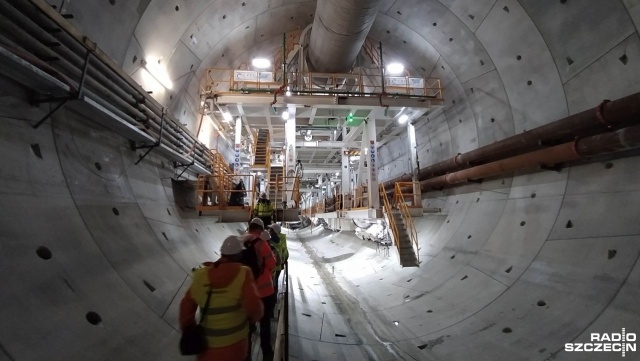 30 tysięcy metrów sześciennych betonu przelało się, by najdłuższy podwodny tunel w Polsce powstał do końca wakacji.