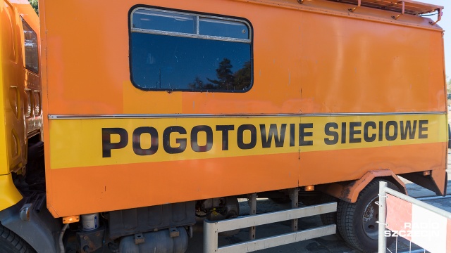 Awaria sieci trakcyjnej w Szczecinie. Linka podtrzymująca konstrukcję zerwała się na Tamie Pomorzańskiej.