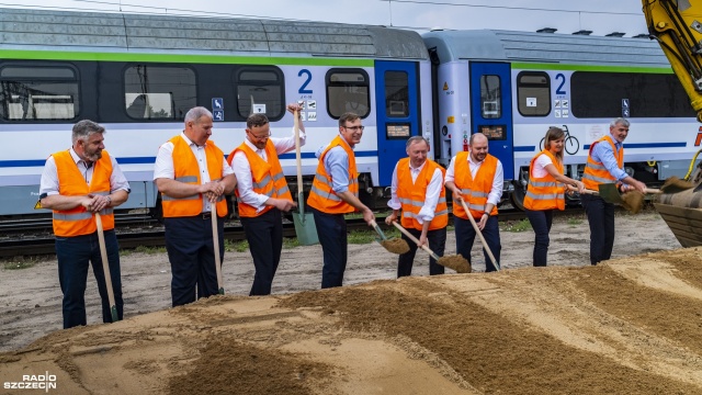 Liczba pociągów PKP Intercity odjeżdżających ze stacji Szczecin Główny ma zwiększyć się dwukrotnie. To założenia wartego sto milionów złotych projektu, który od dziś realizowany jest przez spółkę Torpol.