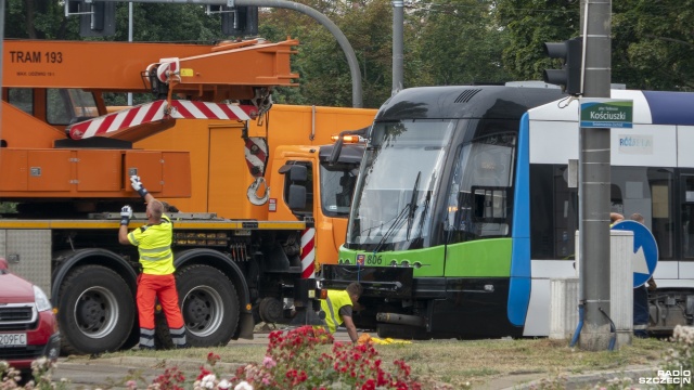 Spore utrudnienia w centrum Szczecina. Na Placu Kościuszki wykoleił się tramwaj linii numer 8, który z Gumieniec jechał w kierunku pętli Turkusowa.