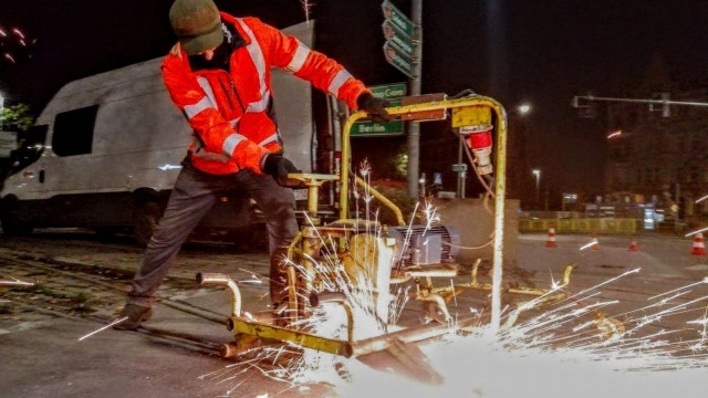 Prawie 400 tys. złotych wyda Miasto Szczecin na bieżące utrzymanie torowisk tramwajowych.