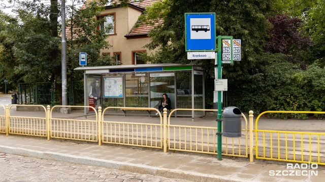 Autobusy 75 powinny wrócić na szczecińskie Krzekowo, to najważniejsza linia dla tej okolicy - mówią mieszkańcy i zapowiadają, że będą walczyć o zmiany w komunikacji miejskiej.