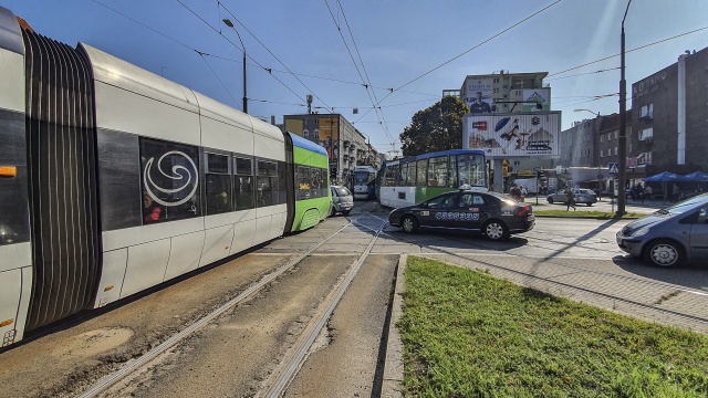 Paraliż komunikacyjny w Szczecinie. Stanęły tramwaje w centrum. Zablokowane są m.in. place Szarych Szeregów, Kościuszki czy Szyrockiego w Szczecinie.