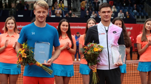 Zdenek Kolar zwycięzcą tenisowego turnieju Pekao Szczecin Open. Czech w finale szczecińskiego challengera pokonał polskiego tenisistę Kamila Majchrzaka 7:6, 7:5.