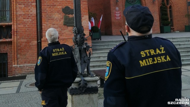 Do kołobrzeskiej Rady Miasta wpłynął wniosek o likwidację Straży Miejskiej. Powód Brak reakcji na bezdomnych, pijących alkohol w miejscach publicznych.