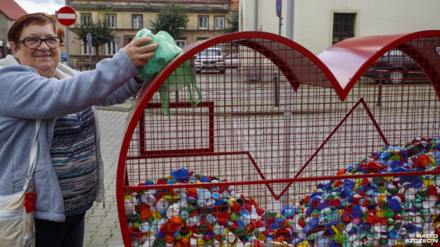 Pierwsze szczecińskie serce dla zwierzaków stanęło w ramach akcji Zakręceni dla zwierzaków. Znajdziemy je przy ulicy Foczej na Prawobrzeżu.