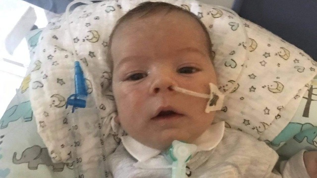 Ma zaledwie 4 miesiące i potrzebuje pieniędzy na kosztowną rehabilitację. Chodzi o malutkiego Ksawerego ze Szczecina. U chłopca tuż po urodzeniu zdiagnozowano zespół hipoplazji lewego serca, czyli brak jego lewej komory.