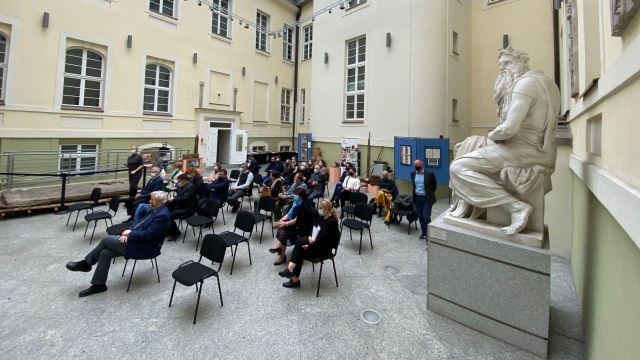 Jolanta Aniszewska i Marcin Burdziej z Muzeum Archeologiczno-Historycznego w Stargardzie zostali nagrodzeni w konkursie Zachodniopomorskie Muzealne Wydarzenie Roku 2020.