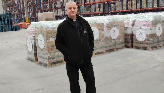 Szczecińska Fundacja Małych Stópek przekazała 20 ton preparatów z chemią gospodarczą do kilkudziesięciu placówek w Polsce.