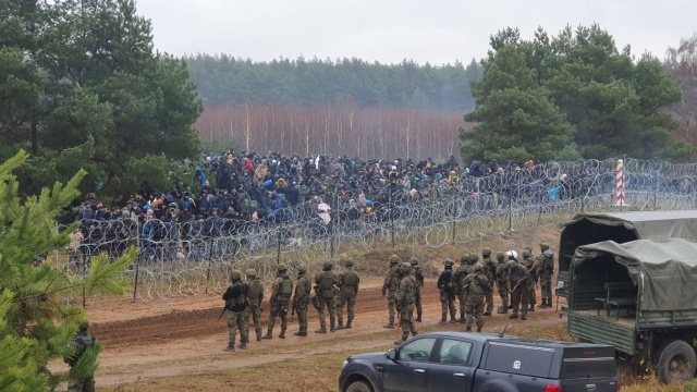 Żołnierze 12DZ ranni w starciach na polsko-białoruskiej granicy