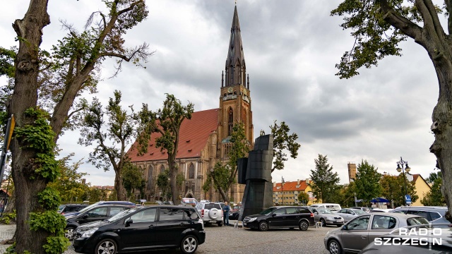 Mieszkańcy ulic Gdańskiej i Poznańskiej w Chojnie mogą już przejechać nowo wyremontowanymi drogami.
