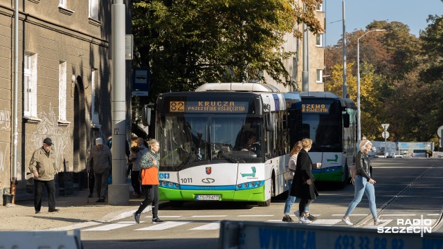 Autobusy szczecińskiej komunikacji miejskiej od soboty wracają na pętlę Kołłątaja.