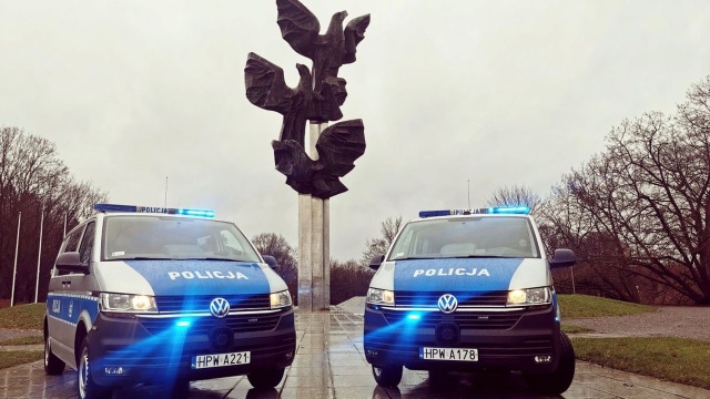 Ponad 400 tysięcy złotych kosztowały nowe radiowozy, które dostali szczecińscy policjanci.