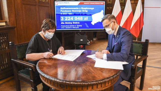 Dziesięć gmin naszego regionu otrzymało dodatkowe wsparcie na remonty i przebudowy dróg lokalnych.