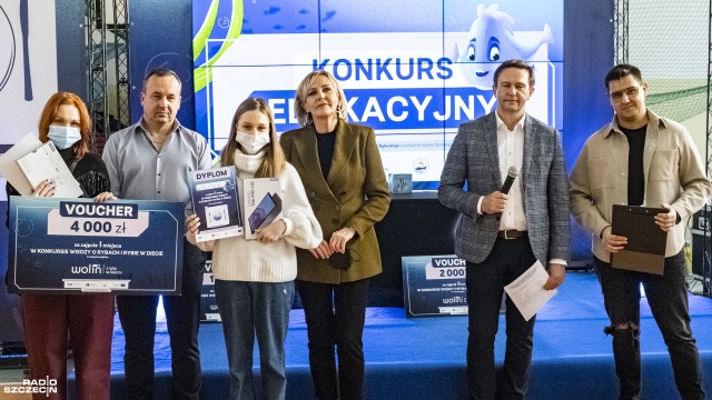 Gdzie węgorze płyną na tarło Do czego służą płetwy Która ryba ma w sobie najwięcej tłuszczu - z takimi pytaniami mierzyło się w Wolinie kilkunastu uczniów z całego regionu.