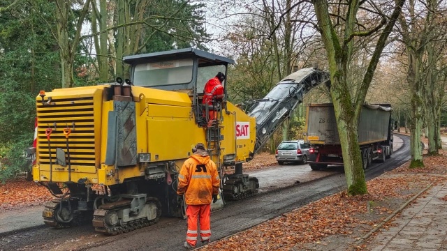 Nową nawierzchnię zyska niemal 600 metrów najbardziej zniszczonych dróg.