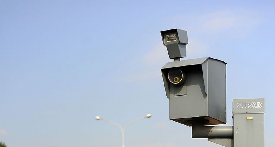 źródło: https://pl.wikipedia.org/wiki/Fotoradar