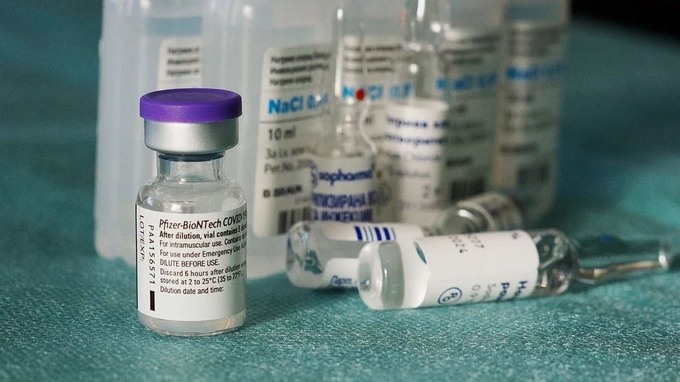 Trwają negocjacje nad przyspieszenie dostaw szczepionek od firmy Pfizer. źródło: https://pixabay.com/pl/photos/5902833/x3/CC0 - domena publiczna