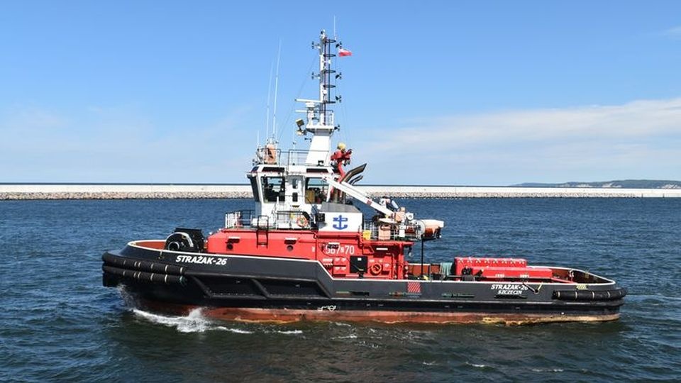 Statek pożarniczy "Strażak-26". Fot. port.szczecin.pl / W. Basałygo