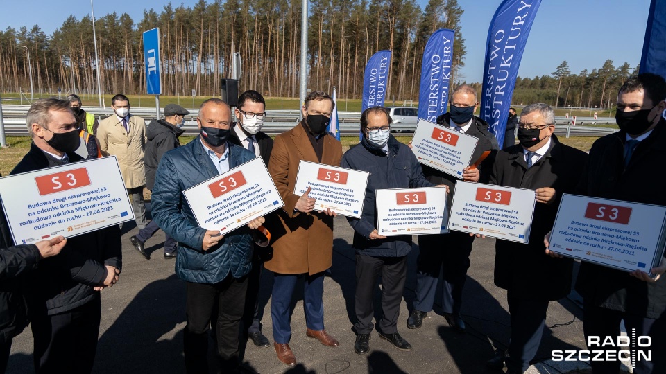 Kolejny, nowy odcinek S3 oficjalnie otwarty. Fot. Robert Stachnik [Radio Szczecin]