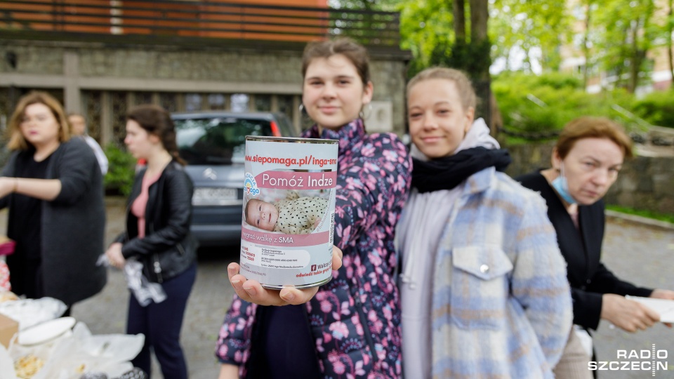 Na leczenie dziewczynki potrzeba 9 mln złotych. Na razie udało się zebrać połowę tej kwoty. Fot. Robert Stachnik [Radio Szczecin]