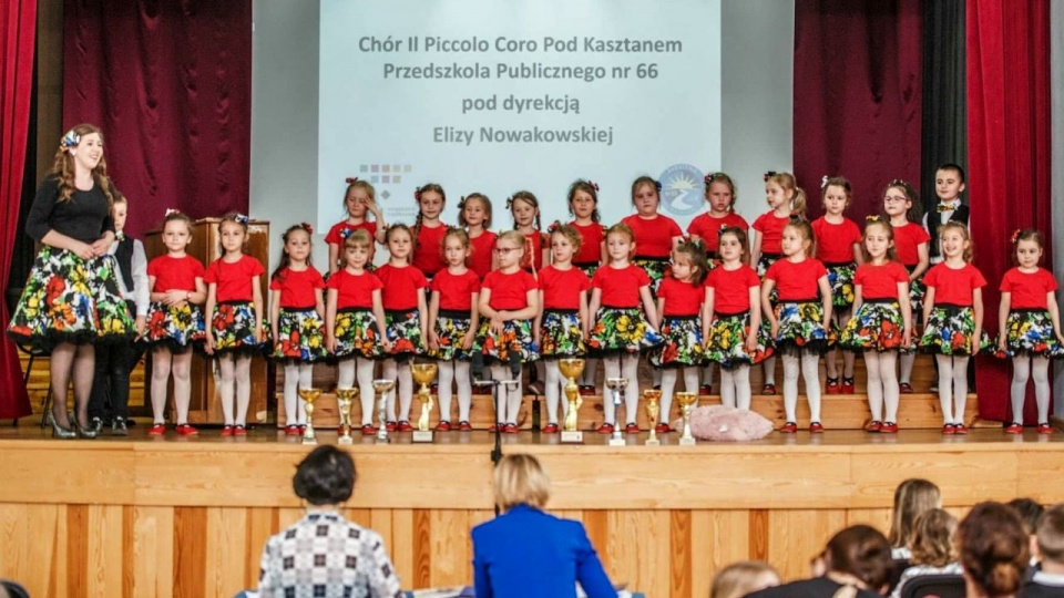 Chór „Il Piccolo Coro Pod Kasztanem” pod dyrekcją Elizy Nowakowskiej. Fot. Rafał Remont