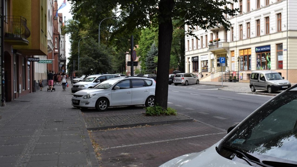 Fot. Ul. S. Czarnieckiego – po stronie Urzędu Miejskiego