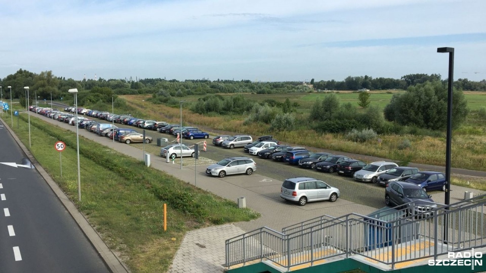 W sumie do wymiany przeznaczono kilkadziesiąt płyt. Fot. Sławomir Orlik [Radio Szczecin]