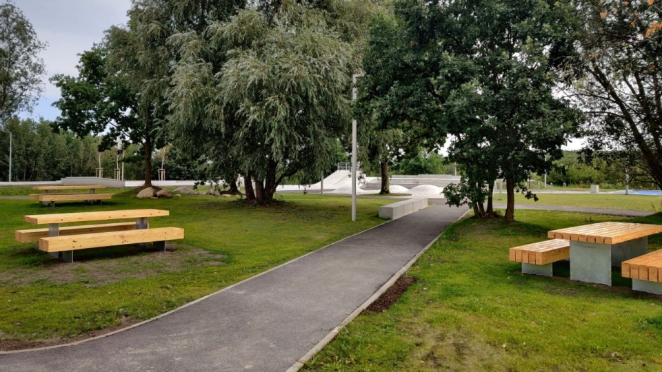 Skatepark przeszedł właśnie przegląd końcowy i już można z niego korzystać. źródło: https://wiadomosci.szczecin.eu/artykul/mieszkancy/skatepark-na-prawobrzezu-gotowy-przed-terminem