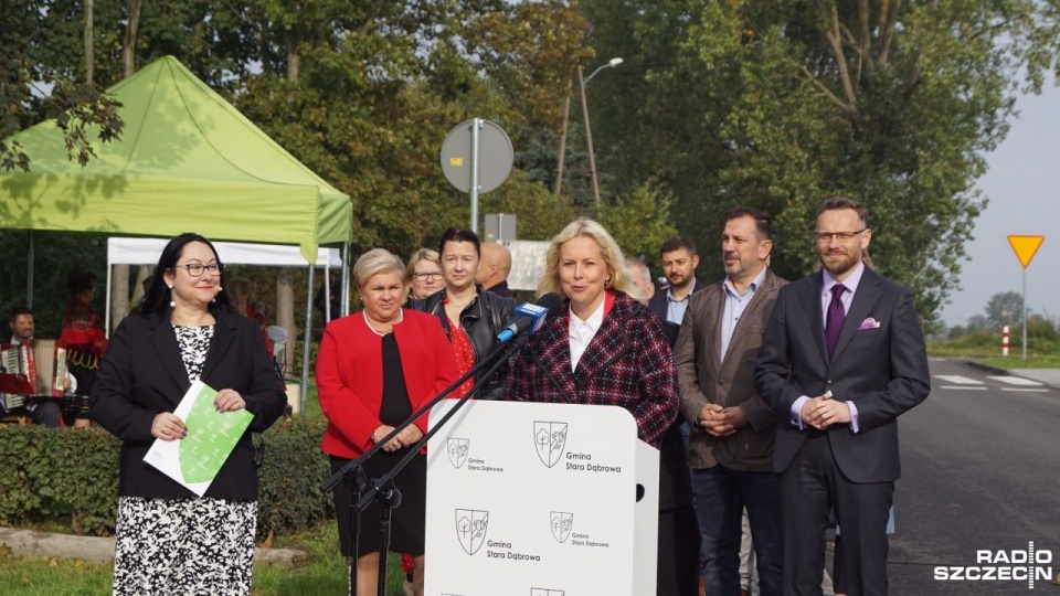 Na odcinku powstało sześć przejść dla pieszych oraz dwie zatoki autobusowe - mówi wójt gminy Stara Dąbrowa Sylwia Kalmus-Samsel. Fot. Adam Wosik [Radio Szczecin]