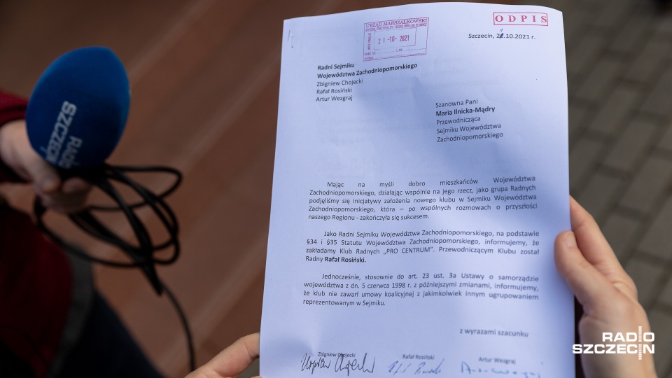 "Pro Centrum" ma na razie trzech radnych, ale nie wykluczają, że wkrótce będzie ich pięciu - wtedy, wspólnie z PiS, mogliby współrządzić regionem. Fot. Robert Stachnik [Radio Szczecin]