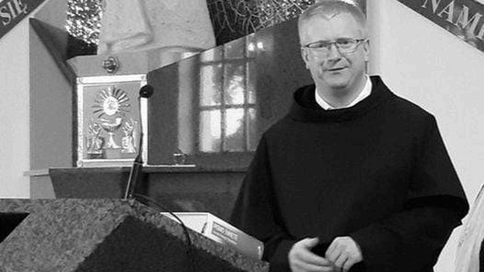 Ojciec Maksymilian Adam Świerżewski pochodził z parafii pw. Najświętszej Maryi Panny Częstochowskiej w Szumowie. Przeżył 16 lat w zakonie i 9 lat w kapłaństwie. źródło: https://www.facebook.com/Parafia-NMP-Cz%C4%99stochowskiej-Szumowo-841897492637864/