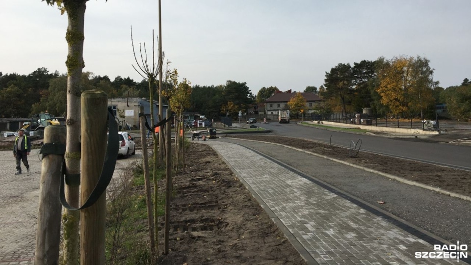 Obwodnica centrum Świnoujścia ma dokładnie 1280 metrów. Wzdłuż niej biegną chodniki i ścieżka rowerowa. Fot. Joanna Maraszek [Radio Szczecin]
