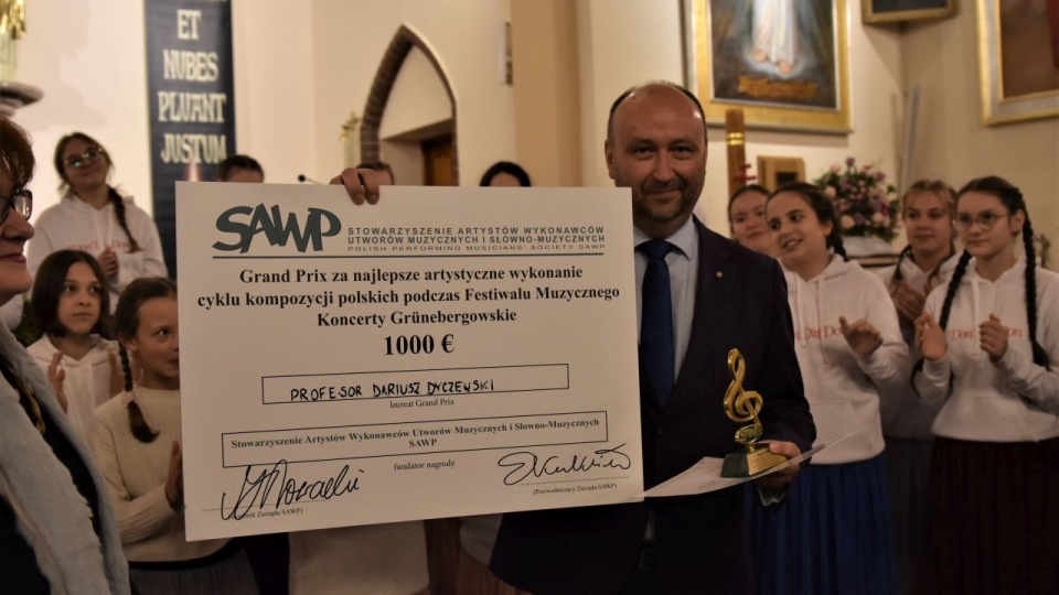 Prof. Dariusz Dyczewski – dyrygent z nagrodą Grand Prix SAWP. Fot. Jan Olczak