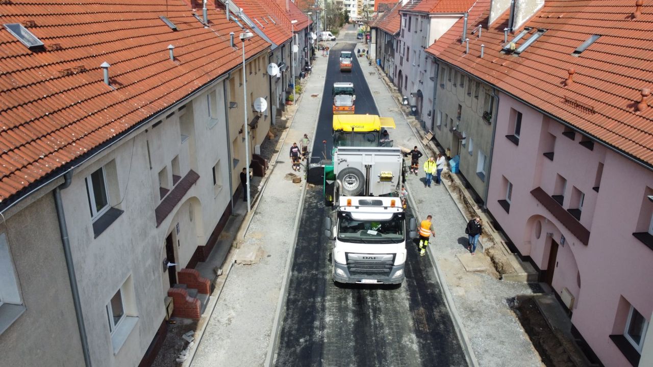 Kolejna zmiana organizacji ruchu na ulicach Szczecina. Już w poniedziałek - od godziny 11 - drogowcy wyłączą z ruchu kierowców ulicę Ruską na szczecińskich Pomorzanach.