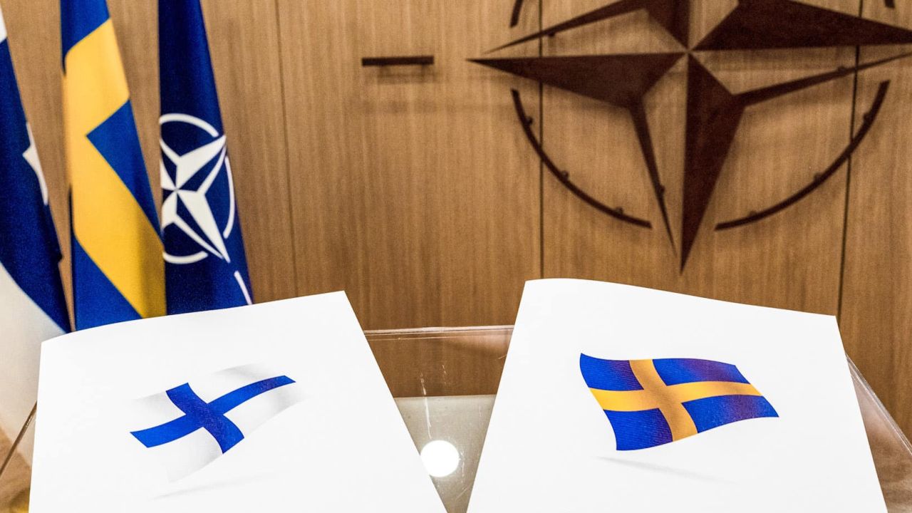 Na szczycie w czerwcu ubiegłego roku w Madrycie wszyscy sojusznicy podjęli historyczną decyzję o zaproszeniu do Paktu Finlandii i Szwecji. Fot. NATO