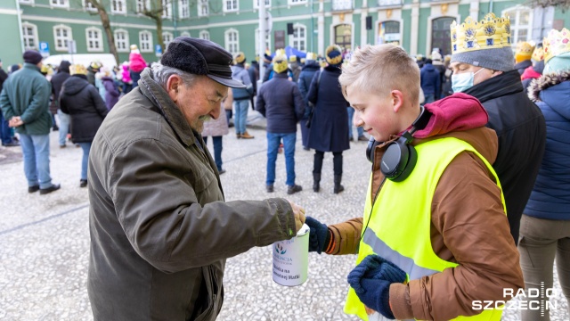 Fot. Robert Stachnik [Radio Szczecin] Kacper, Melchior i Baltazar przeszli ulicami Szczecina [WIDEO, ZDJĘCIA]
