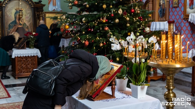 Pierwszy dzień świąt Bożego Narodzenia w kościele prawosławnym i grekokatolickim. Fot. Robert Stachnik [Radio Szczecin] Prawosławni świętują Boże Narodzenie [WIDEO, ZDJĘCIA]