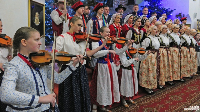 Fot. Marcin Kokolus [Radio Szczecin] "Szczecinianie" wypełnili pieśnią kościół w Bierzwniku [ZDJĘCIA]