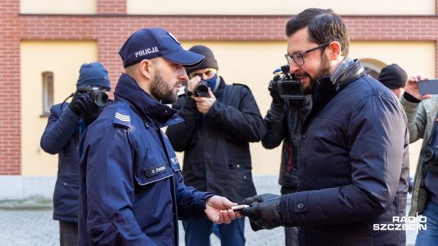 Fot. Robert Stachnik [Radio Szczecin] Nowe radiowozy, w tym elektryczne, otrzymali policjanci w regionie [WIDEO, ZDJĘCIA]