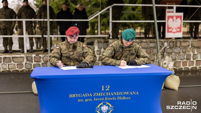 Fot. Robert Stachnik [Radio Szczecin] Szczecińska "dwunastka" leci na misję do Libanu [WIDEO, ZDJĘCIA]