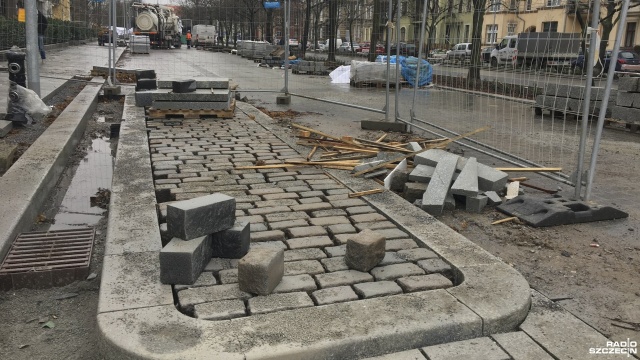 Fot. Sławomir Orlik [Radio Szczecin] Kolejne opóźnienie przy przebudowie Alei Jana Pawła II w Szczecinie [ZDJĘCIA]