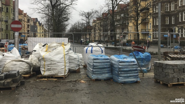 Fot. Sławomir Orlik [Radio Szczecin] Kolejne opóźnienie przy przebudowie Alei Jana Pawła II w Szczecinie [ZDJĘCIA]