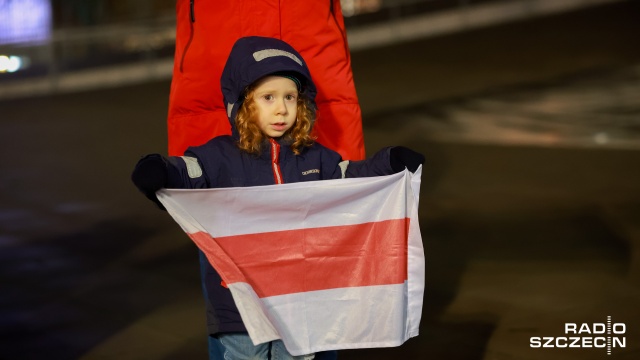 Fot. Robert Stachnik [Radio Szczecin] Białorusini protestowali w Szczecinie. "Jesteśmy wdzięczni Polakom" [ZDJĘCIA]