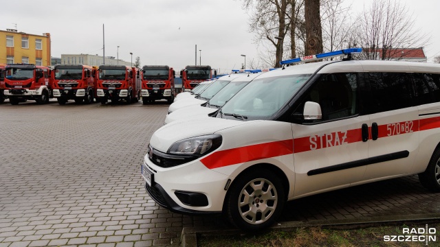 Fot. Robert Stachnik [Radio Szczecin] Nowe samochody dla strażaków, czyli szybciej i skuteczniej [WIDEO, ZDJĘCIA]
