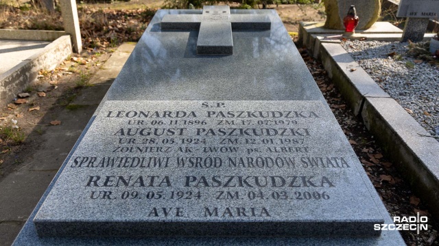 Fot. Robert Stachnik [Radio Szczecin] Uratowała dziecko od Zagłady. IPN odnowił Jej nagrobek [ZDJĘCIA]